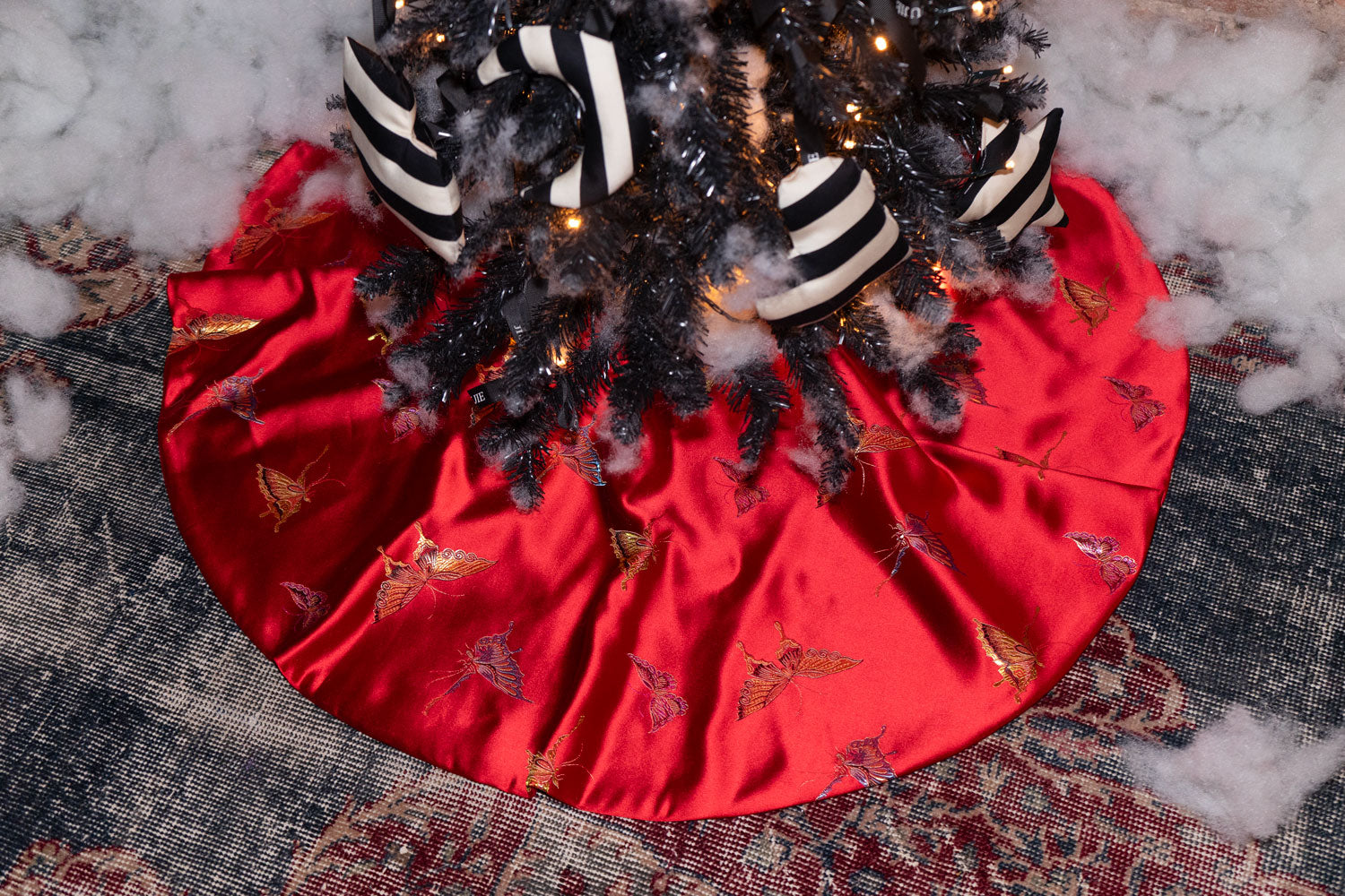 'XMas' Red Holiday Tree Skirt