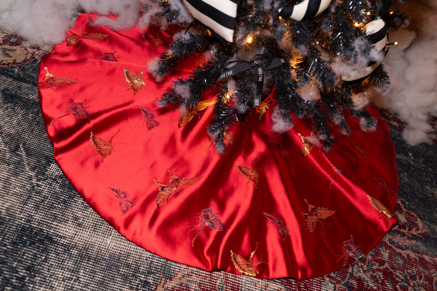 'XMas Red' Holiday Tree Skirt